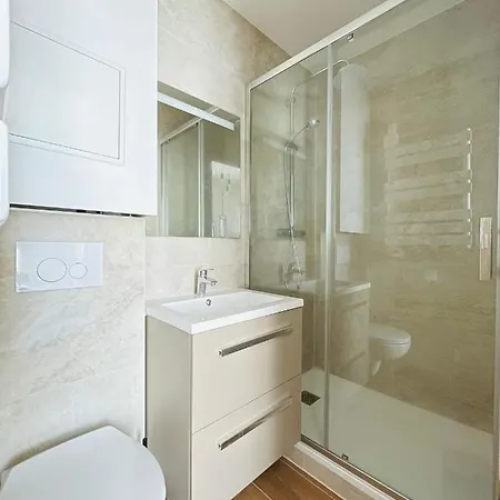 Apartment Deux Pieces Neuf Turckheim Tur201 Cannes